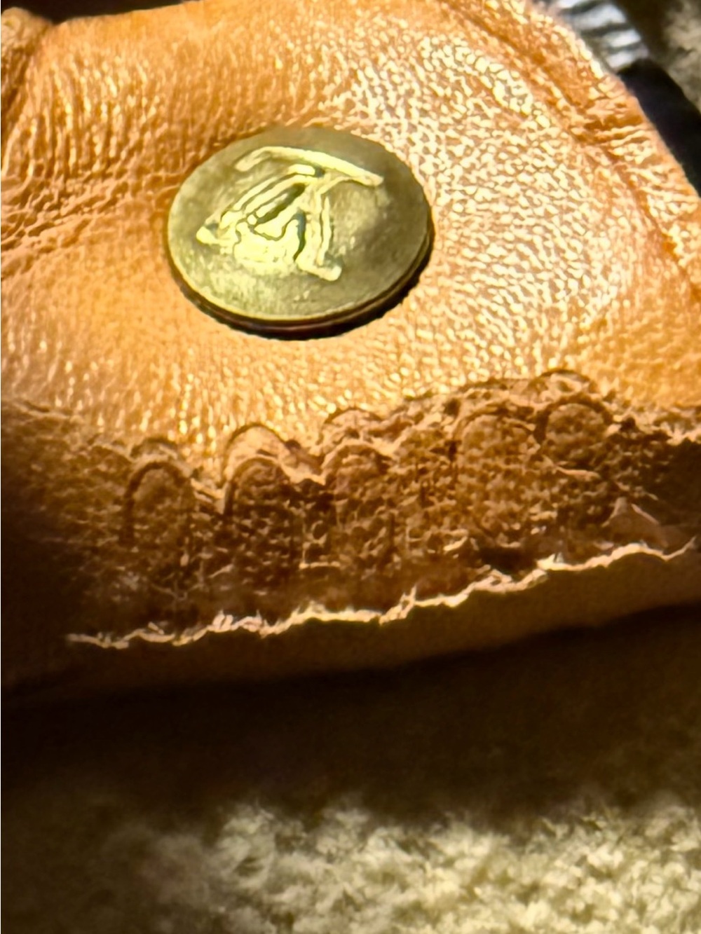 Louis Vuitton Monogram Canvas Shoulder Bag with Tan Handle - Picture 5 of 9